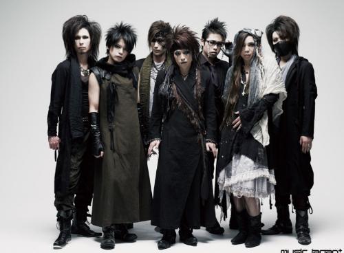 非主流为一系的群体