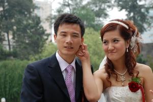 男生耳朵后纹身小图案内容图片分享