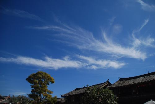 丽江的天气,喜怒无常,不说冬天