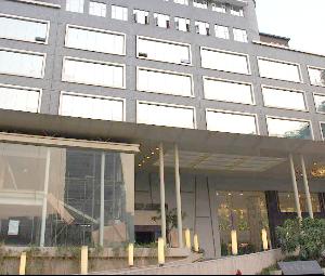 从广州南去天河区黄埔大道西668号 广州马会酒店 怎么