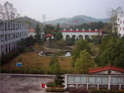 宜昌市花艳中学