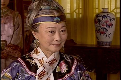 电视剧【乾隆王朝】主题曲歌词、演员表、职员表、剧照