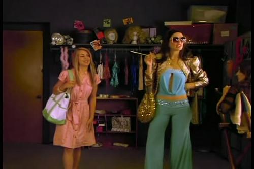 僵尸脱衣舞娘的剧照