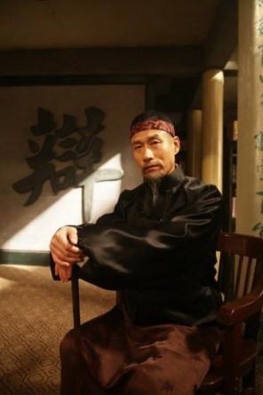 最后下定决心,"我(2/19)最难忘——刘佩琦 扮演:辜鸿铭; 刘佩琦扮演