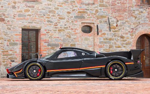 帕加尼zonda revolution