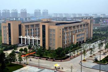 武汉科技大学城市学院,武汉外语外事职业学院学生党员