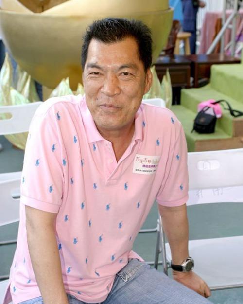 成奎安