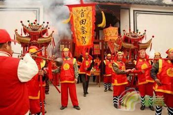 銮驾,又名銮舆,指皇帝的