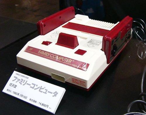 任天堂推出fc游戏机(内地港台通常称为红白机