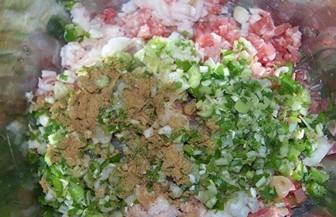 韭菜肉饺子馅的做法_韭菜猪肉饺子馅比例_韭
