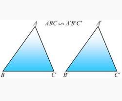 如果两个三角形的三组对应边成比例,那么这两个三角形相似