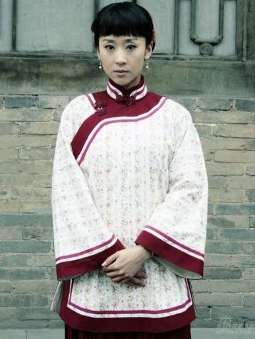 赵小艺    (赵小熠),毕业于北京电影学院,代表影视剧有:《欲望法则》