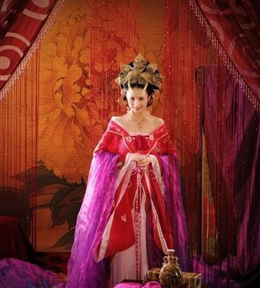 古代婚纱红色_古代新娘红色古装婚纱(3)