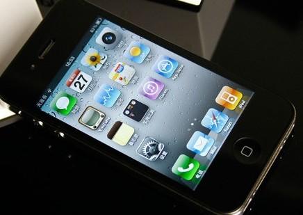 为什么iphone4待机的时候机身发热,刚充满电不到一天电池就自己耗完了