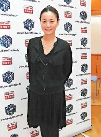 霍汶希(mani),任职英皇娱乐集团艺人管理及唱片部总监,是香港最年轻的