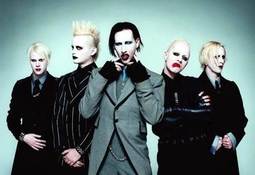 mm(美国哥特摇滚乐队marilynmanson)