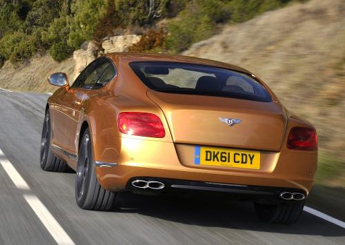 和宾利除了车头的标志不同