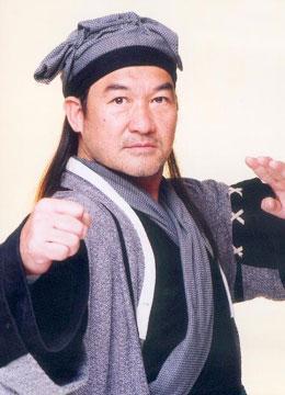梁家仁