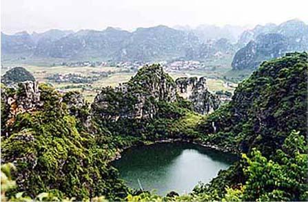 武宣县八仙天池,天池位于武宣县马步乡官禄村