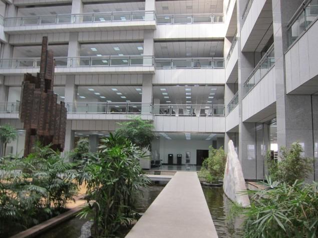 辽宁工业大学