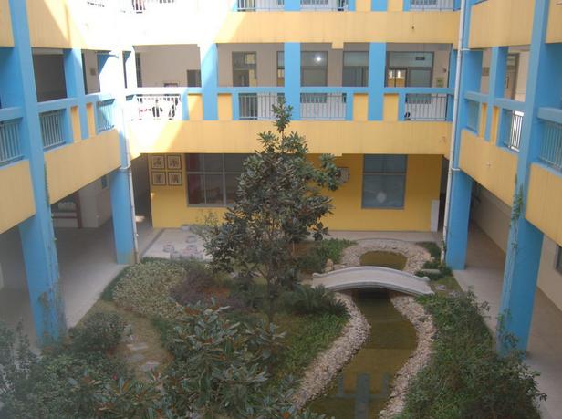 南京市汉江路小学