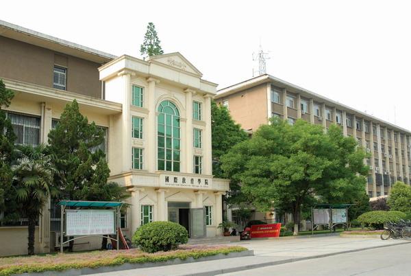 郑州轻工业学院校园环境