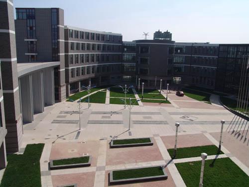 天津商业大学校园风光