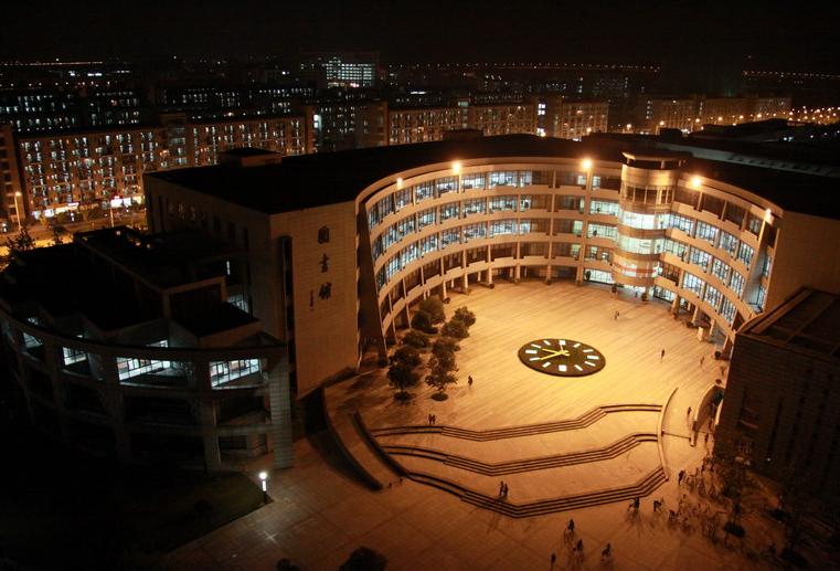 浙江工商大学图书馆夜景