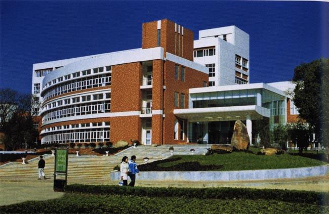 江西科技师范大学