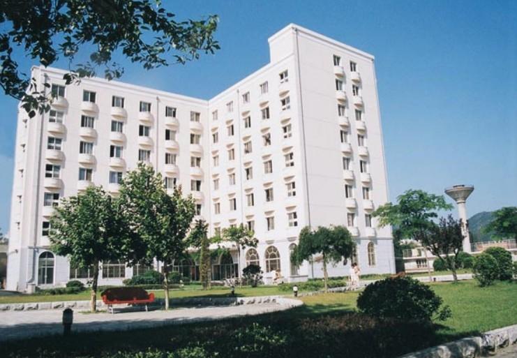 中长街大连交通大学不让停车有权利么?