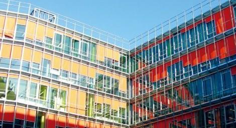 它可以转去其它学校,并且是被中国教育部认可的.