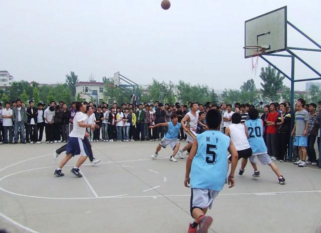 西安航空职工大学