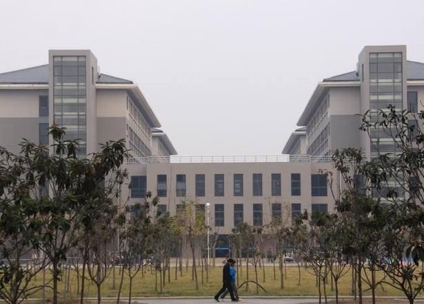 河南牧业经济学院问:我是河南郑州牧业工程高等专科学校
