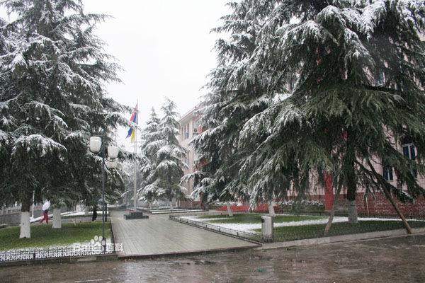 重庆三峡职业学院校园活动雪景