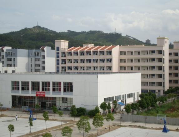 泉州经贸职业技术学院