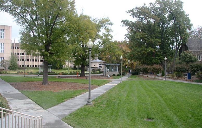 杜克大学