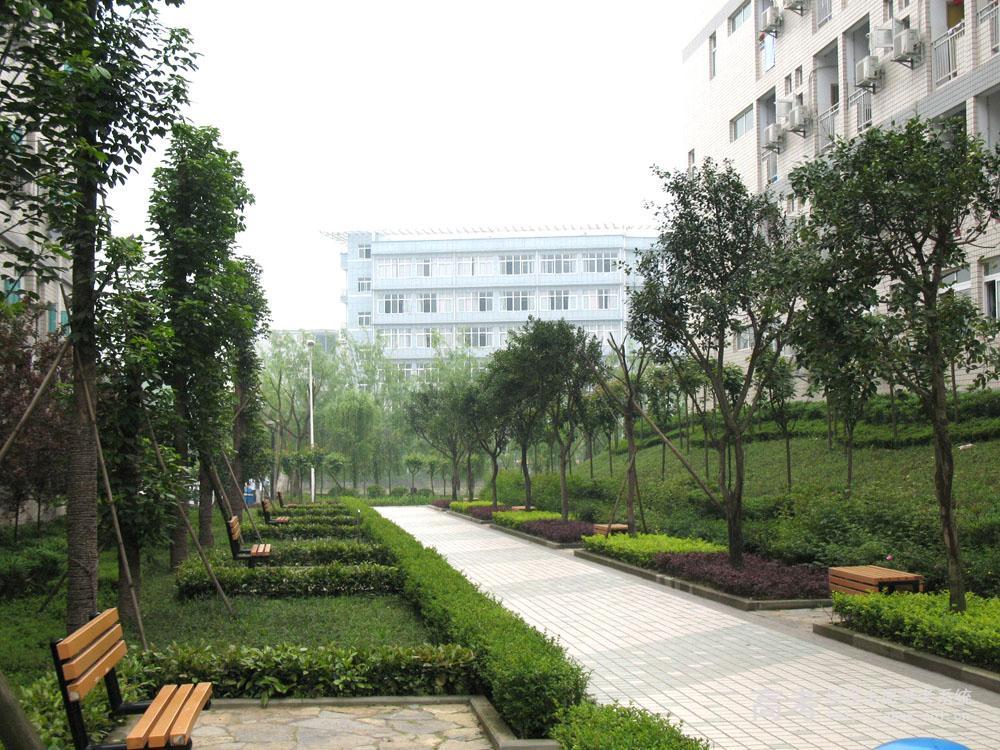 重庆师范大学