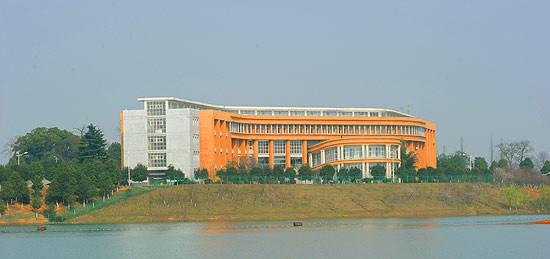 湖南高尔夫旅游职业学院