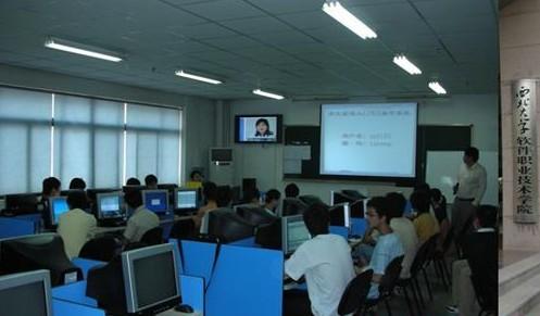 西北大学校友网_西北大学知名校友_西北大学