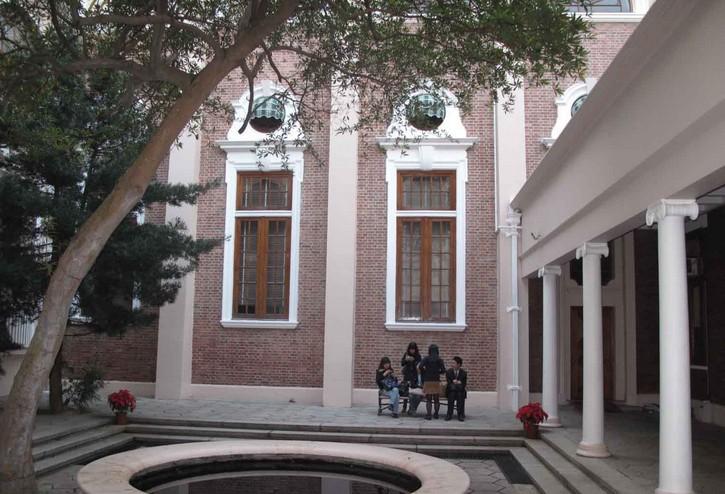 香港大学校园里有哪些必去的地方?