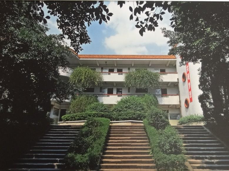 綦江中学校园风光