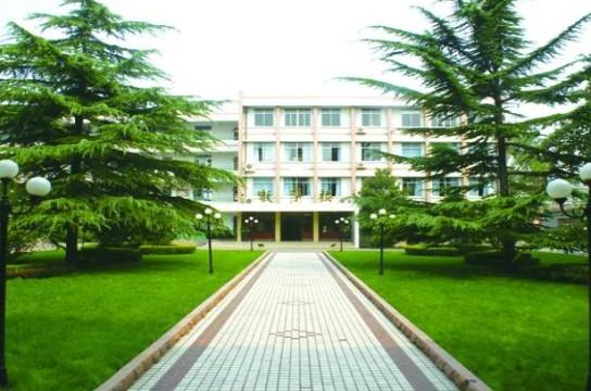 山东省济南泉城中学