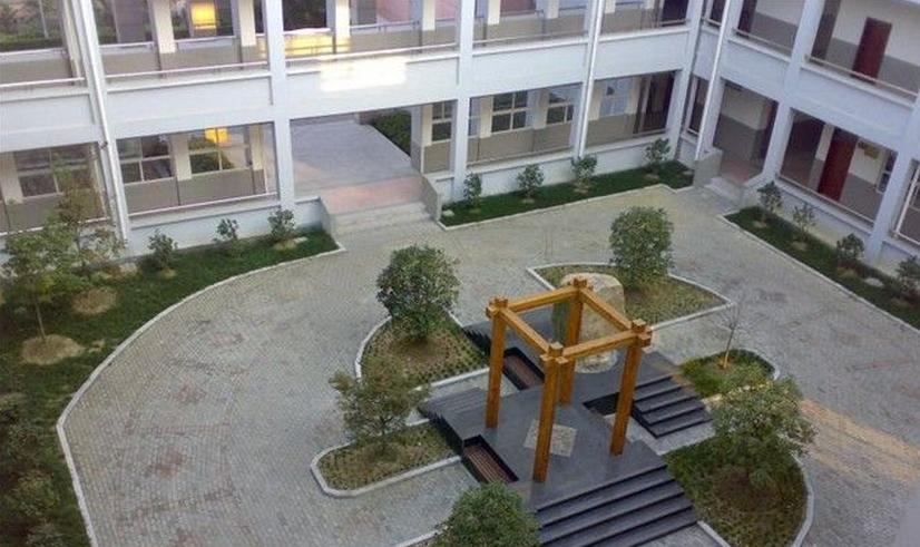 吴江市高级中学