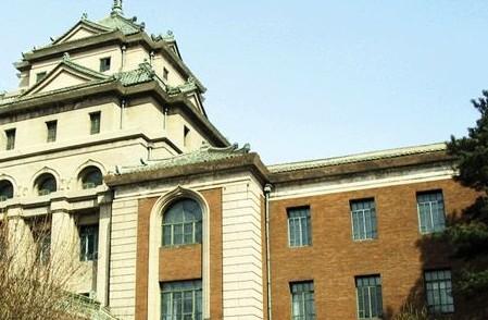 市文化教育社区——朝阳区内,是吉林大学颇具规模和实力的医学教育