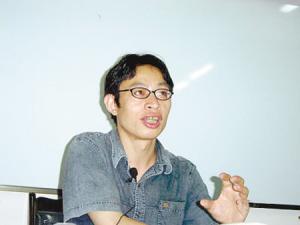 光亚学校教师 范美忠