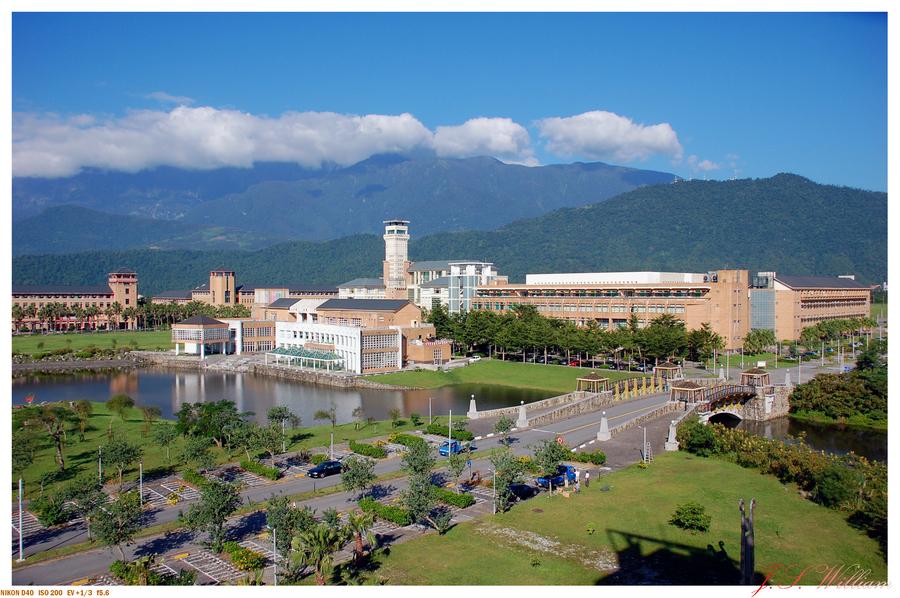 东华大学