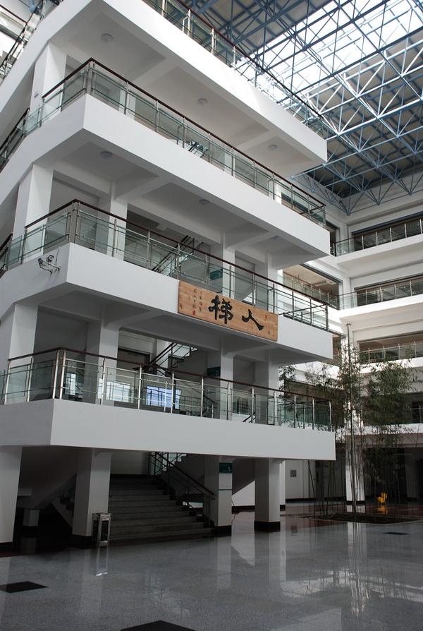 www.shanpow.com_吉林市第一中学官网。
