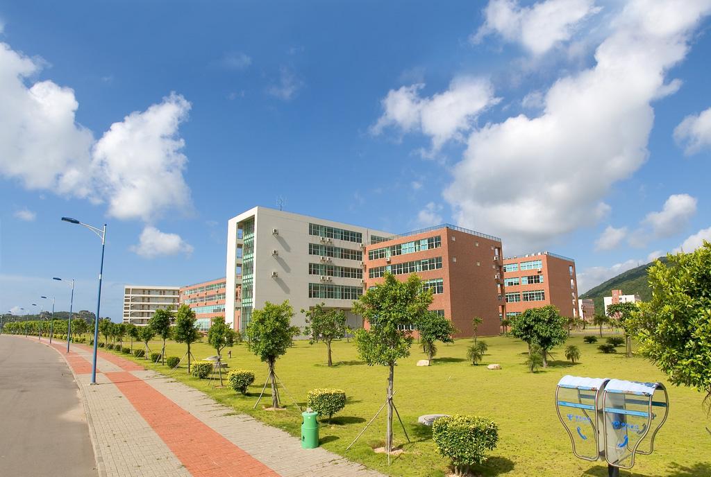 吉林大学珠海学院