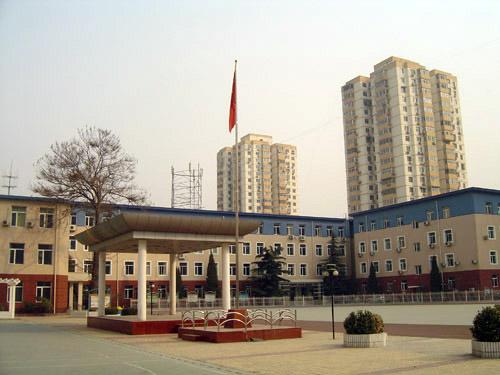 北京群星表演艺术学校