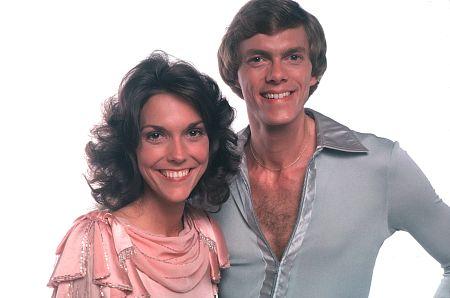 卡伦·卡朋特(karen carpenter)及其兄理查德·卡朋特(richard